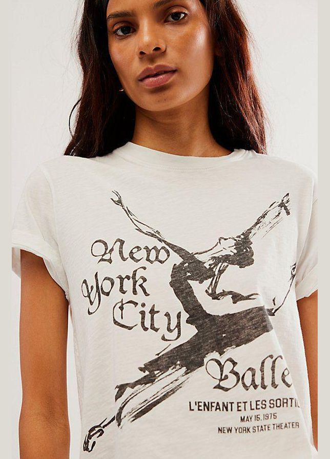 Футболка жіноча з принтом 48 Біла 2664087761 No Brand - (341250046)