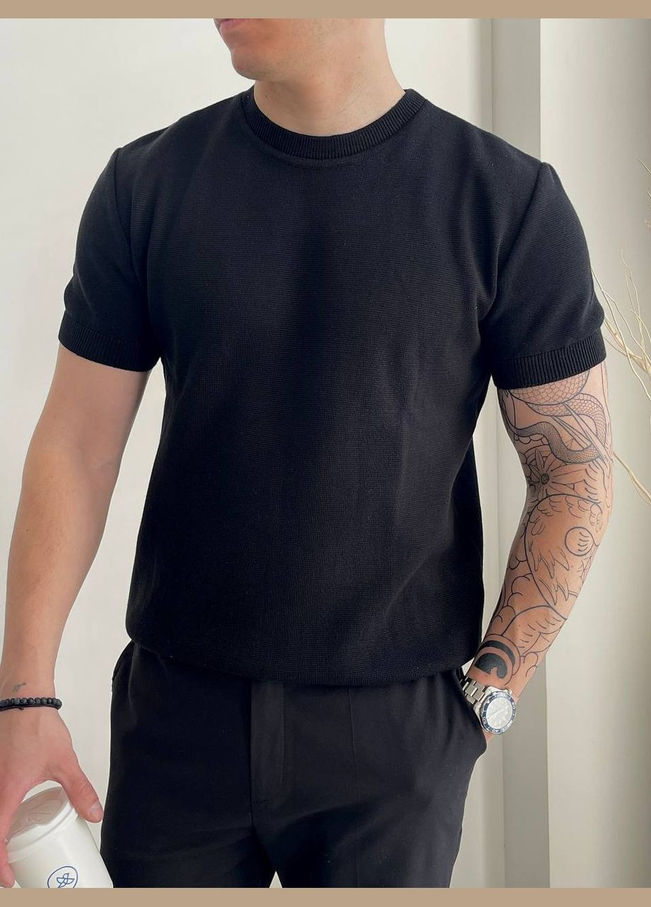 Черная стильная вязаная футболка кежуал с коротким рукавом Vakko