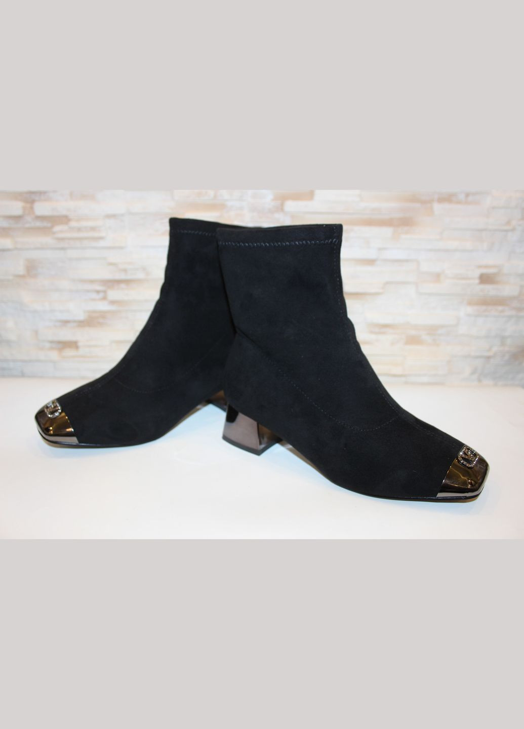 Чорні демісезонна ботильони жіночі чорні замшеві No Brand Демісезонні