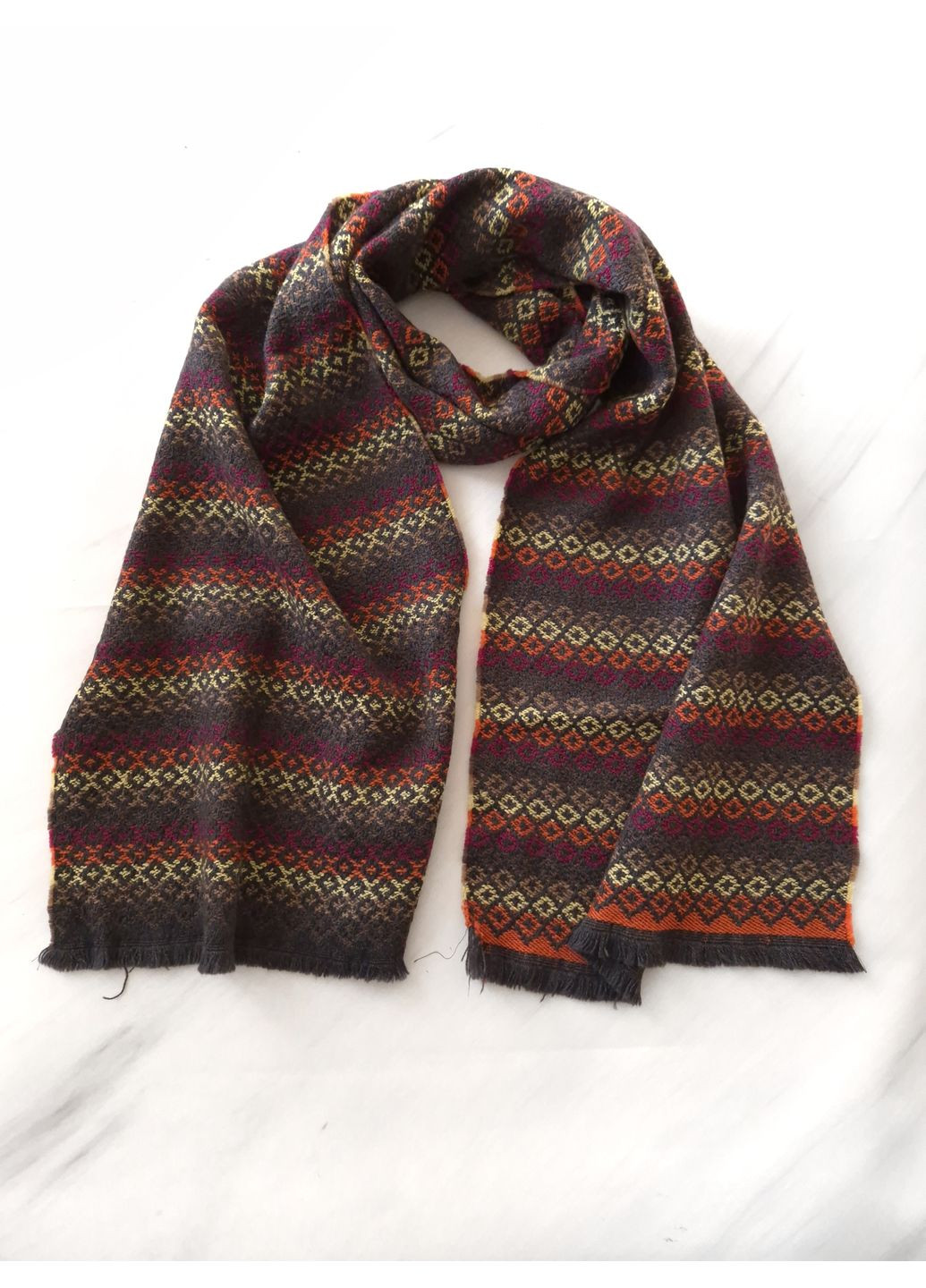 Шарф унісекс у геометричні візерунки з бахромою осінь-зима 180х34 см No Brand (348142870)