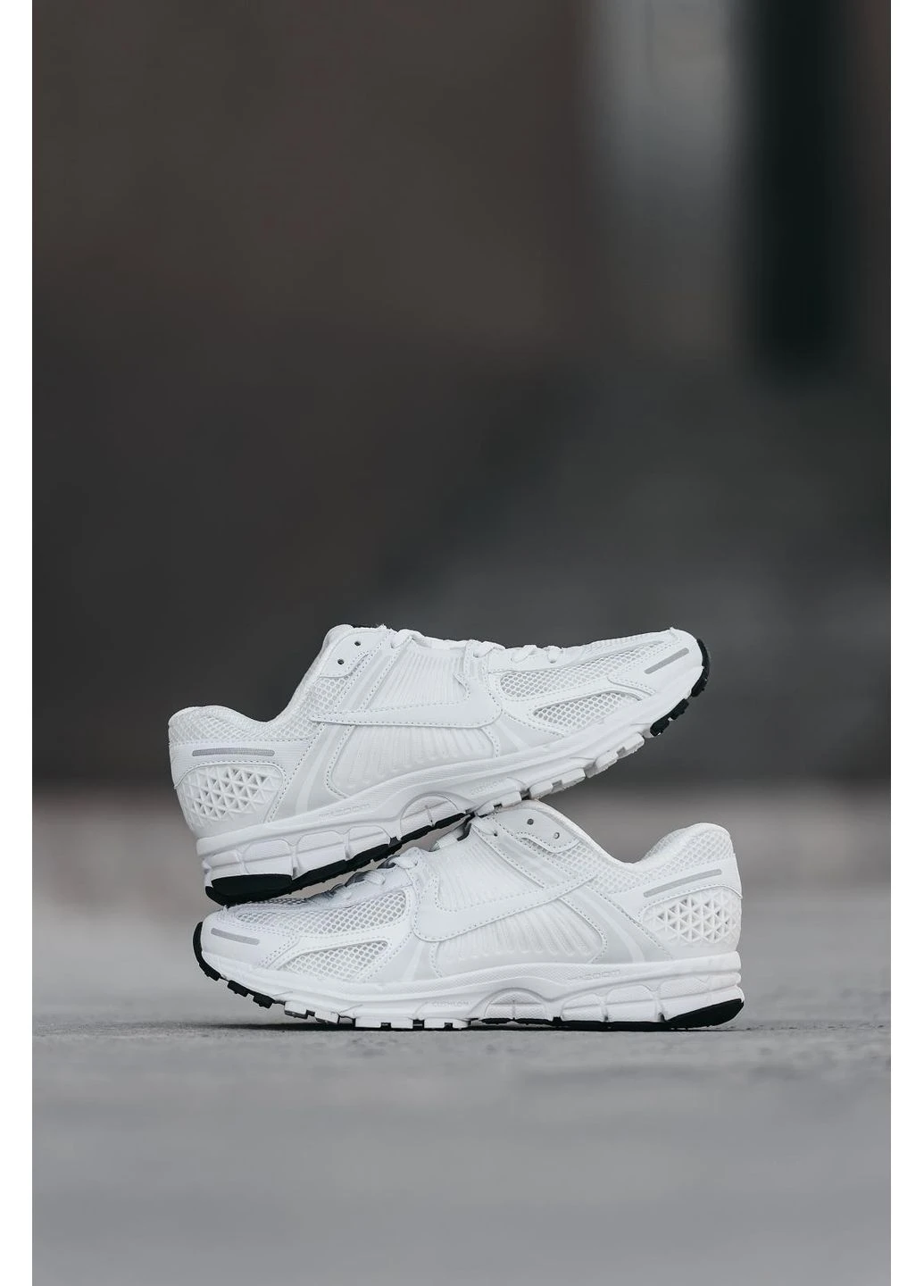Белые демисезонные кроссовки мужские nike zoom vomero 5 white найк зум вомеро 5 белые No Brand