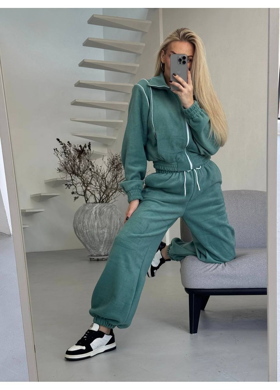 Жіночий спортивний костюм із укороченою кофтою No Brand (372046486)