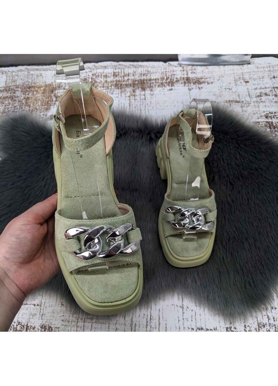 Оливковые босоножки женские на платформе Башили с ремешком