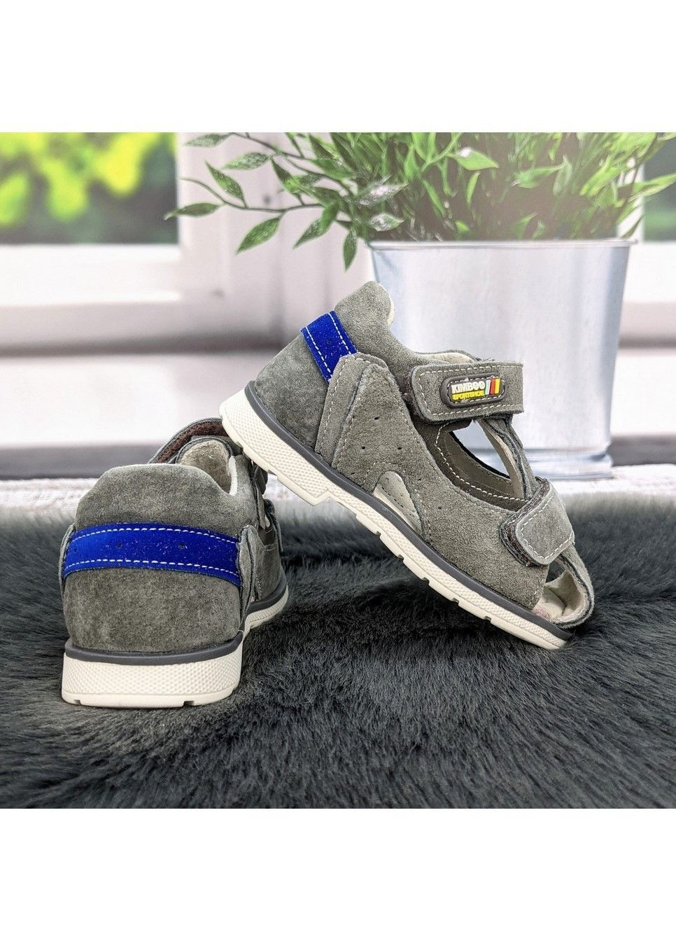 Серые повседневные босоножки детские сандалии для мальчика Kimboo на липучке