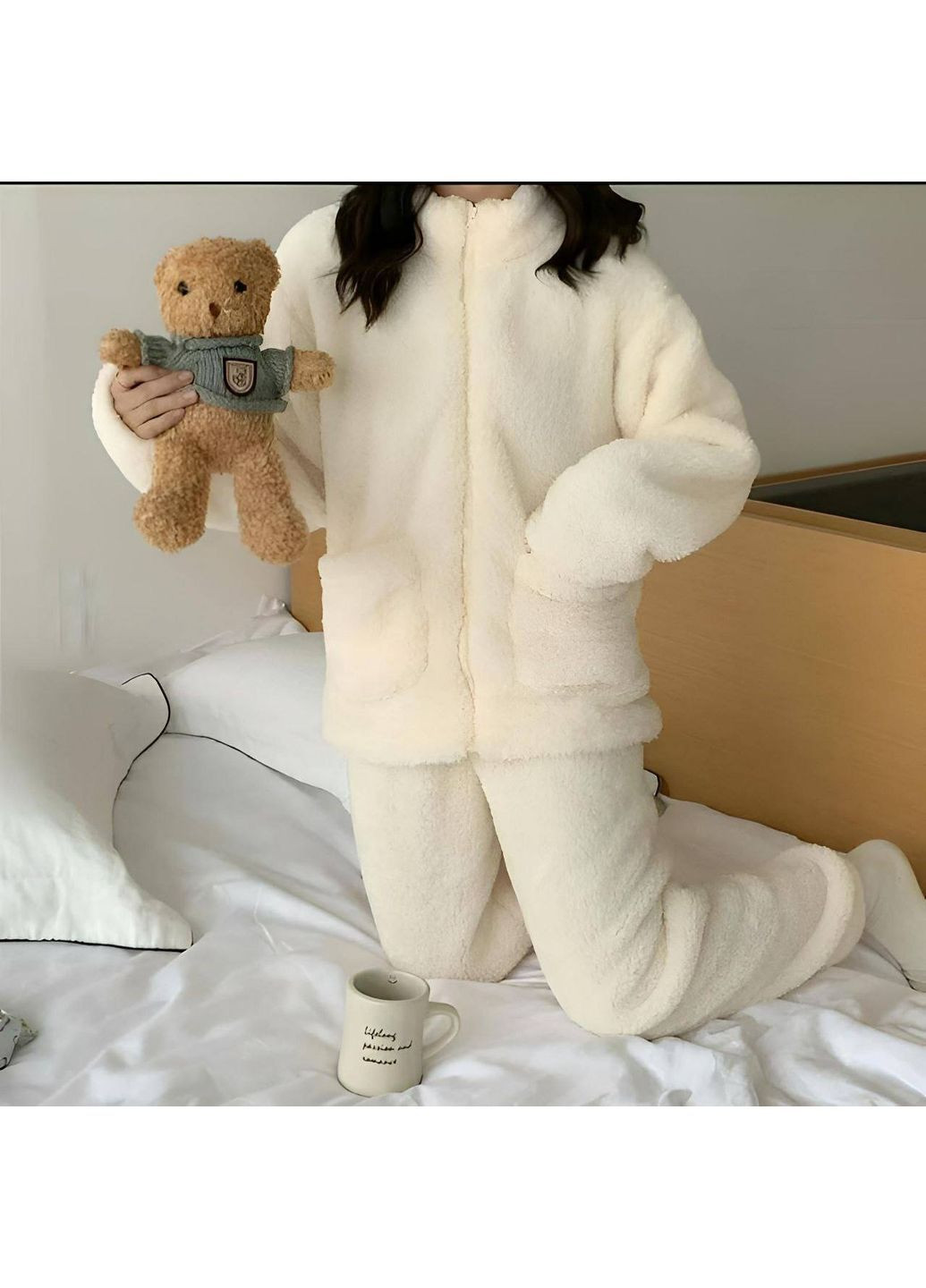 Молочный зимний женский домашний костюм FINO Mode