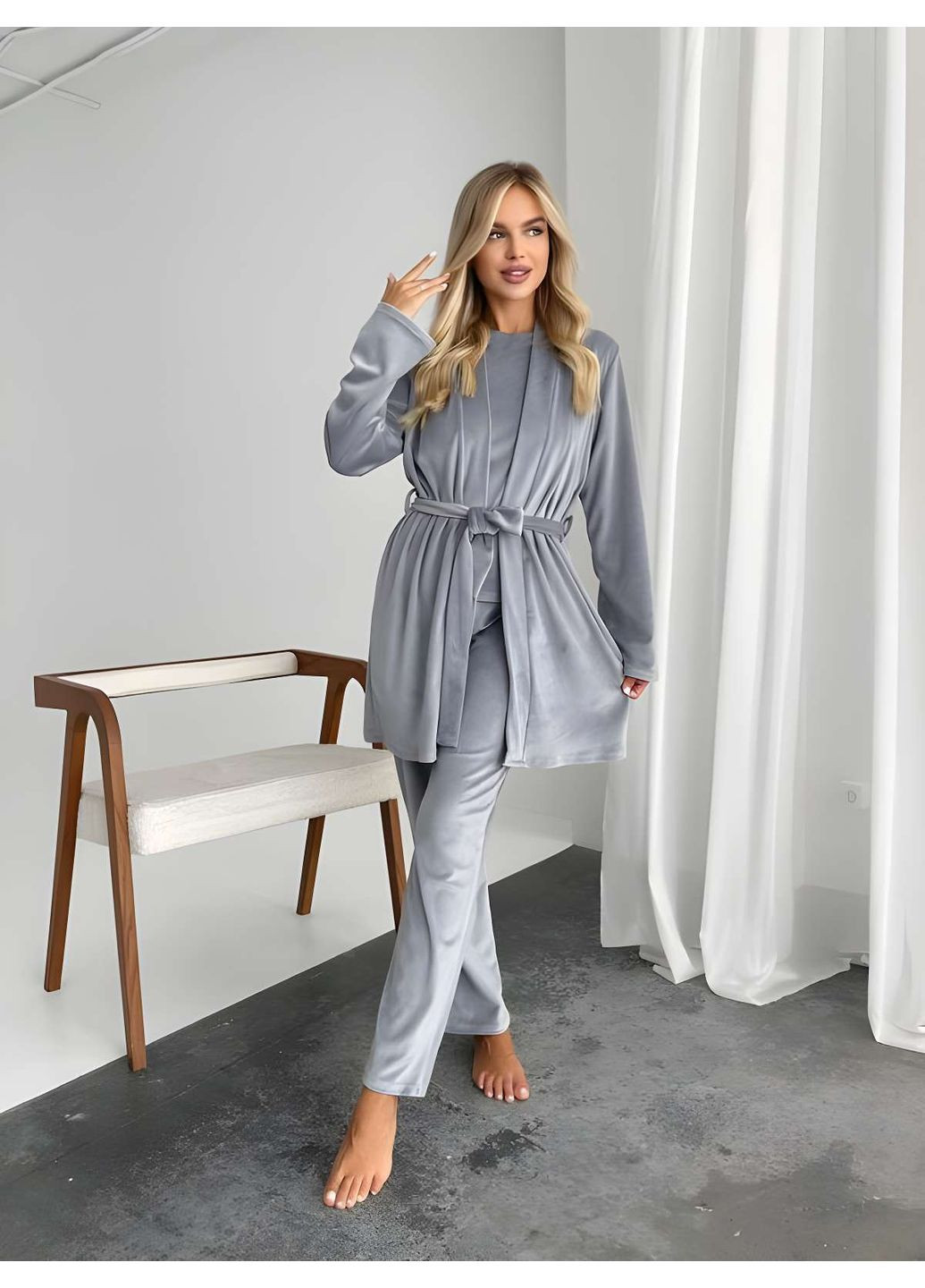 Сіра зимня жіноча велюрова домашня піжама піжамний комплект трійка зі штанами лавандовий бузковий Україна