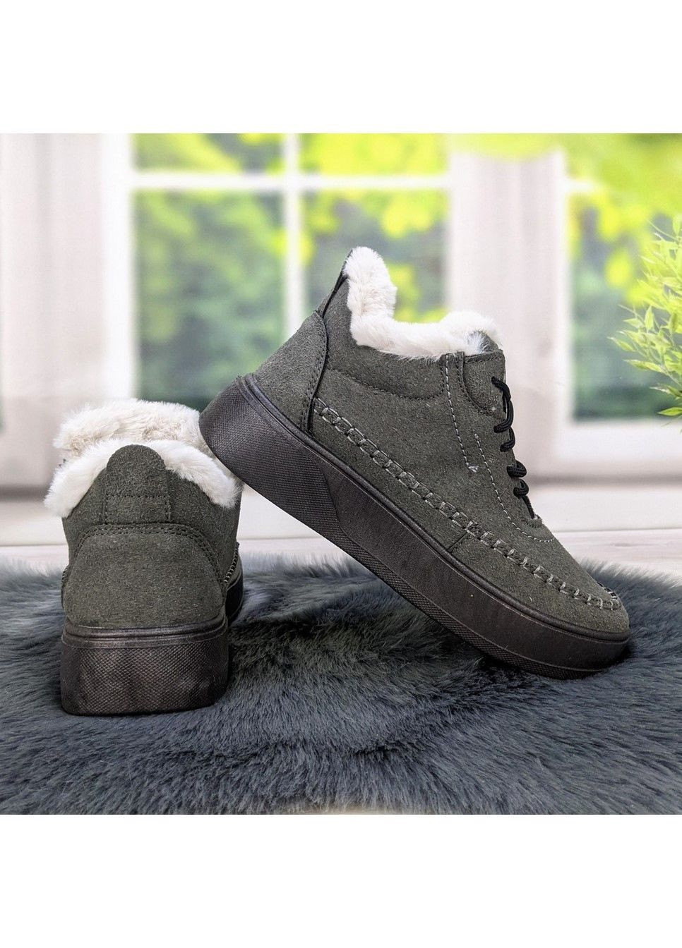 Зимние ботинки женские зимние замшевые на шнурках Dago из искусственной замши
