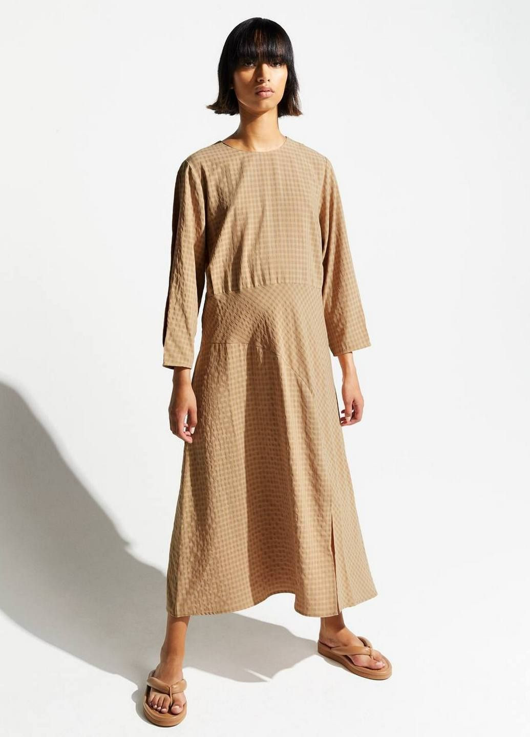 Бежевое платье Elvine однотонное