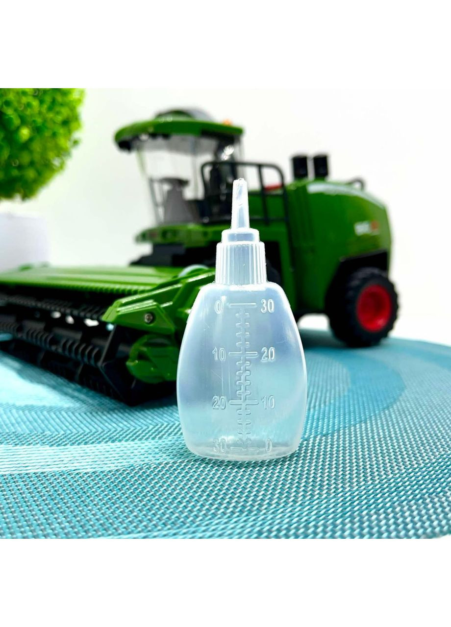 Комбайн на радиоуправлении подсветка звук аккумулятор 3.7V, пульт 2.4GHz резиновые колеса парогенератор 1:24 (6605) No Brand (365807446)