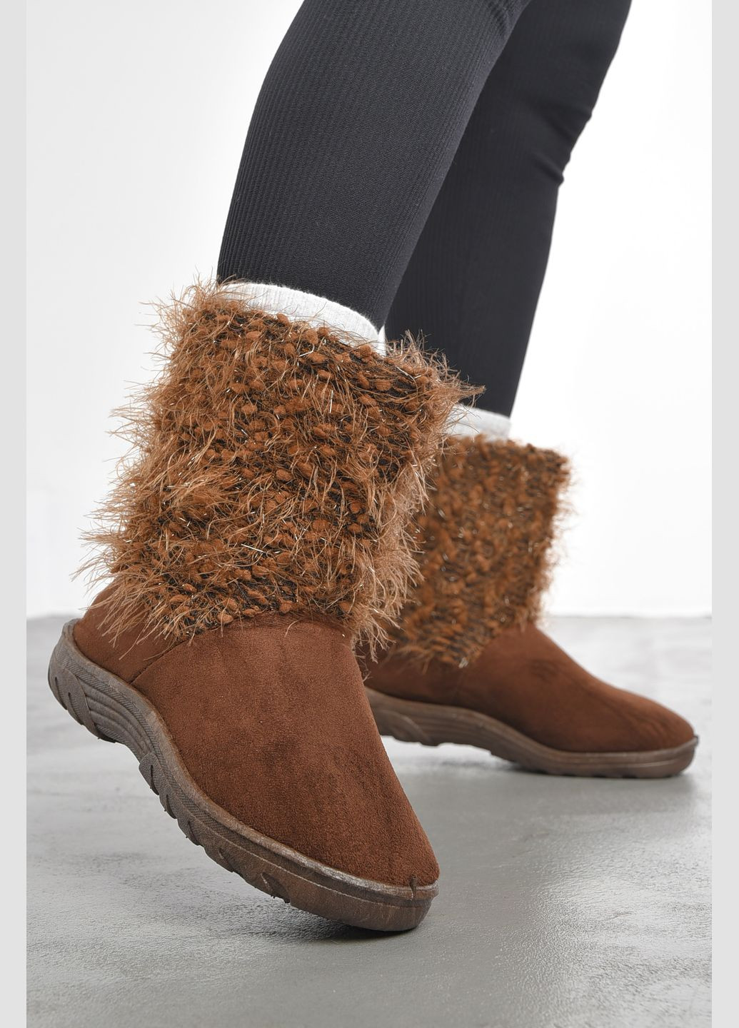 Угги женские коричневого цвета искуственная замша Let's Shop (305572958)