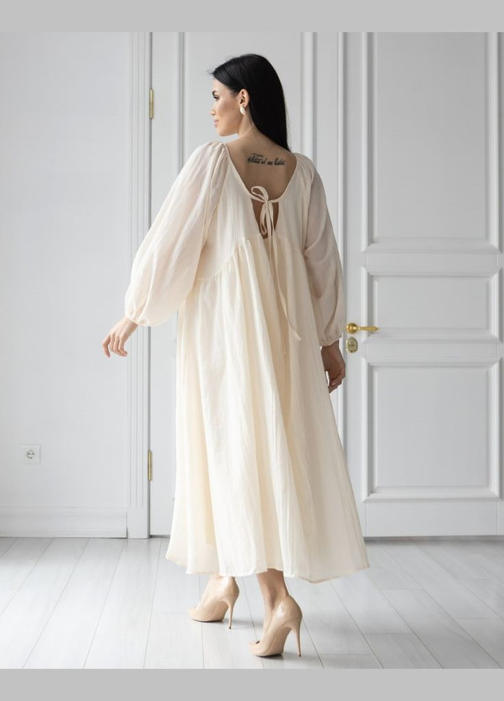 Бежевое платье макси свободного кроя 111435 бежевый No Brand