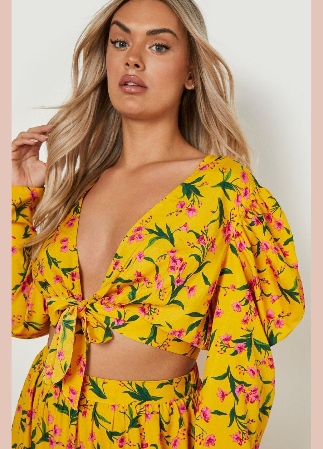 Топ Boohoo (330983321)