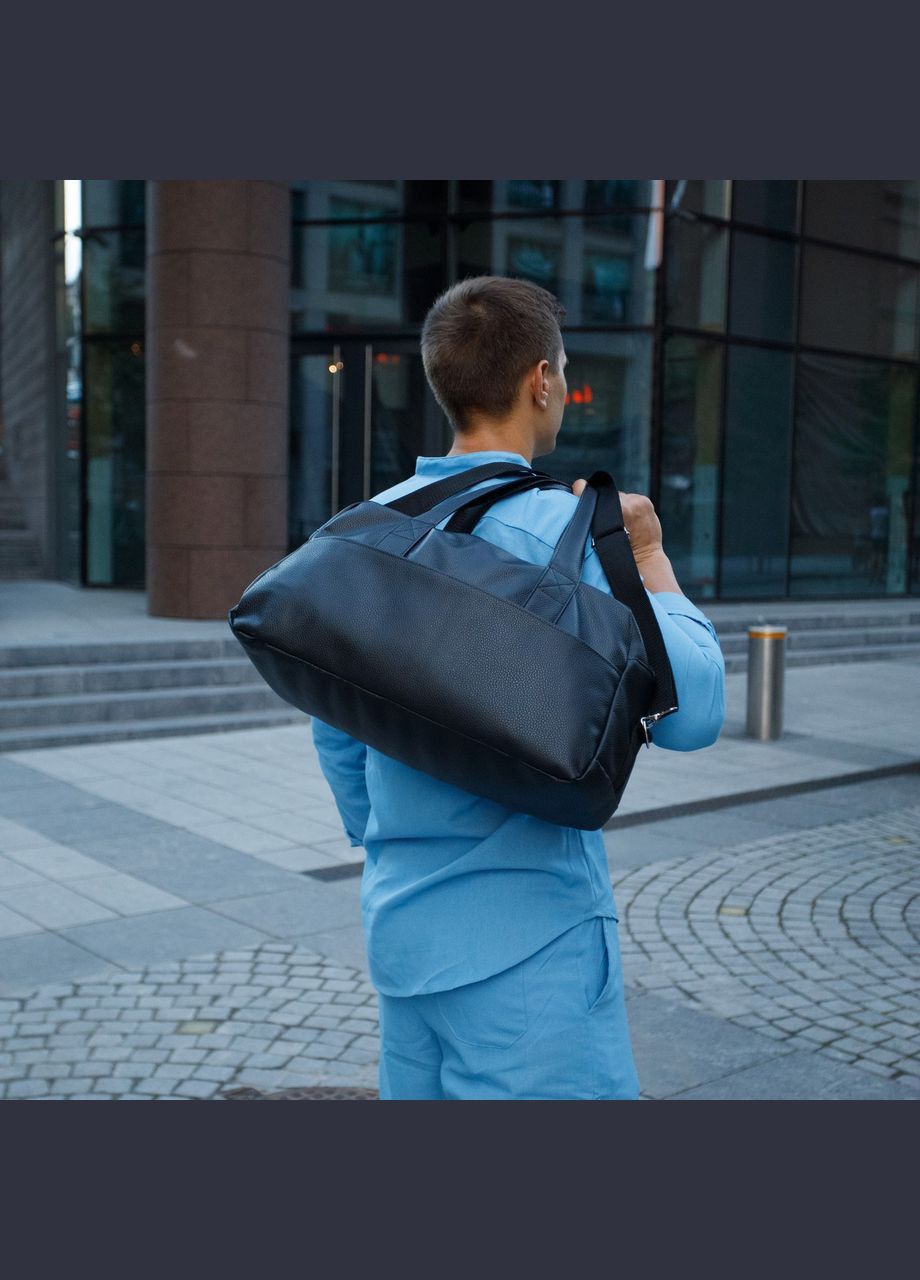 Дорожня спортивна сумка для тренувань і фітнесу з плечовим ременем, чорна No Brand (354721438)