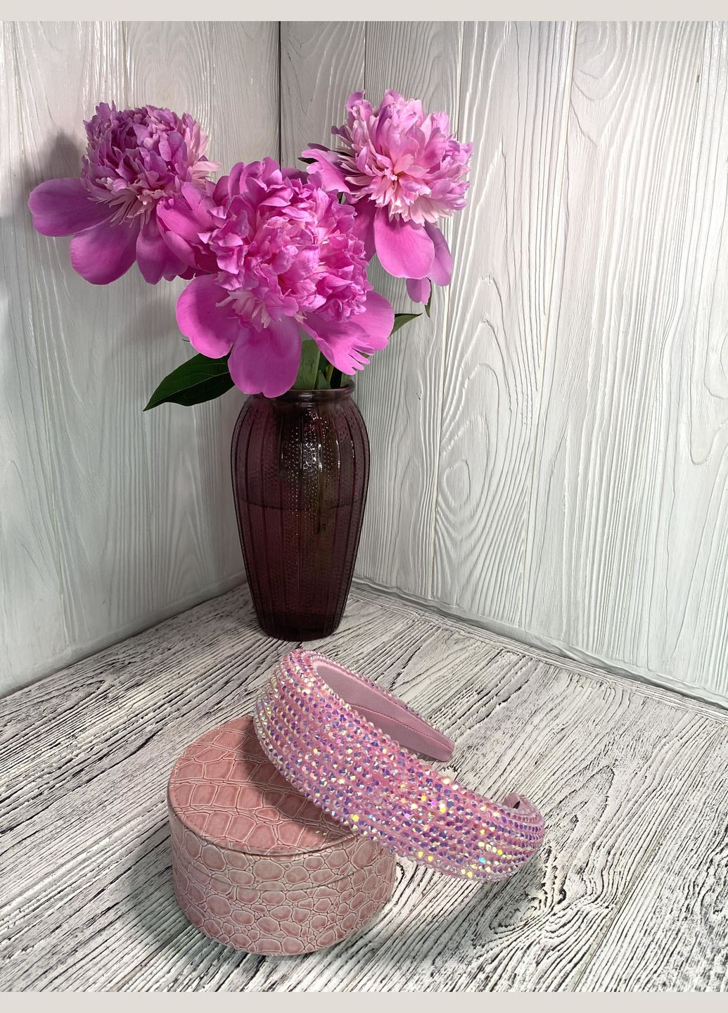 Красивий об'ємний обруч для волосся з крупних страз Рожевй Hand Made (330619162)