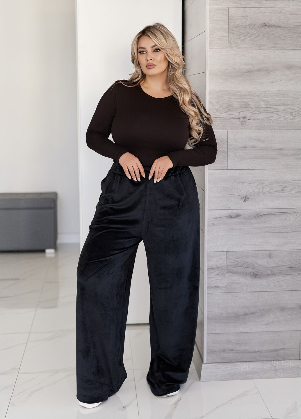 Брюки велюровые женские свободного фасона палаццо без манжетов No Brand (370079592)