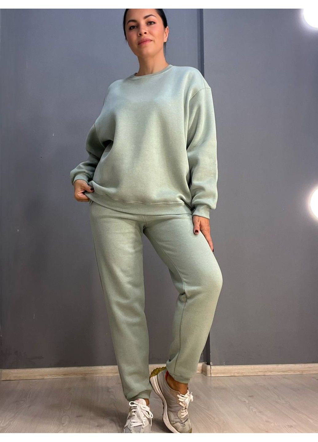 Оливковый свитшот женский 24-14 базовый простой удлиненный оверсайз PEPPER MINT однотонный (304062626)