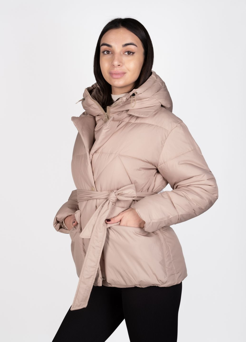 Бежевая зимняя куртка женская 344844 Power
