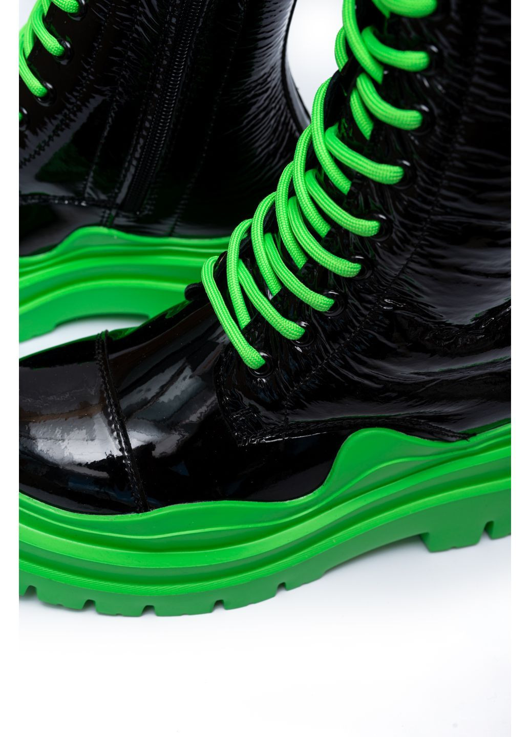 Зимние ботинки 00989 черные Verendina