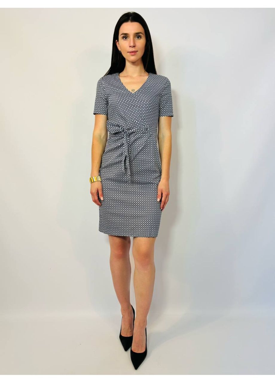 Синее платье S.Oliver с геометрическим узором