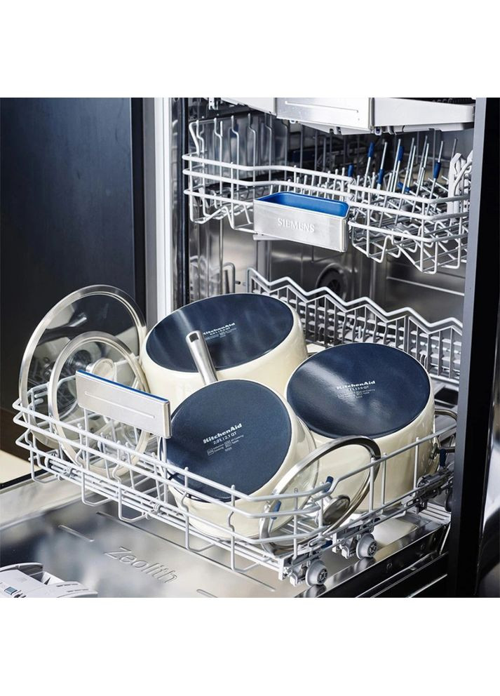 Каструля з кришкою Core 3,7 л CC003266-001 KitchenAid (353307054)