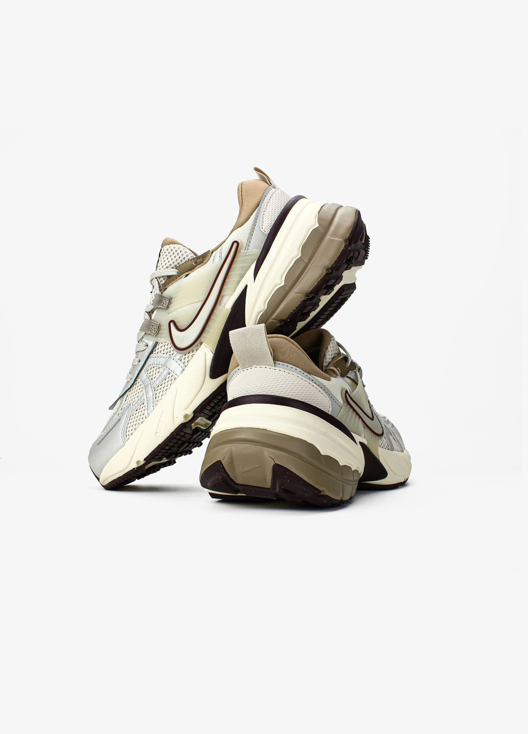 Бежевые демисезонные кроссовки мужские и женские nike runtekk orewood brown light bone | найк рунтекк оревуд бежевые No Brand