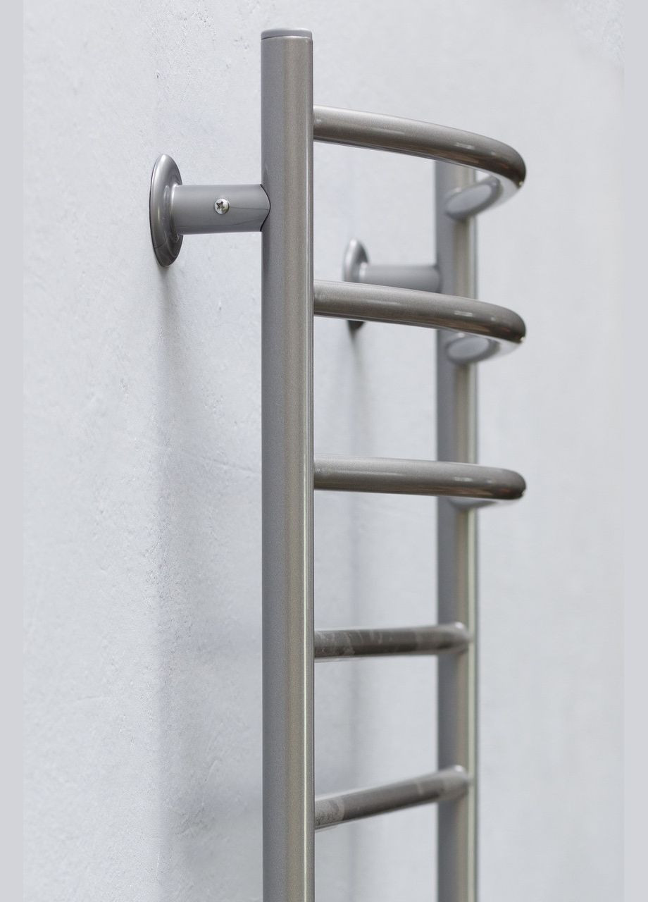 Сушарка для рушників Євротрапік срібло металік правобічна з кнопковим перемикачем Теплий світ (317937517)