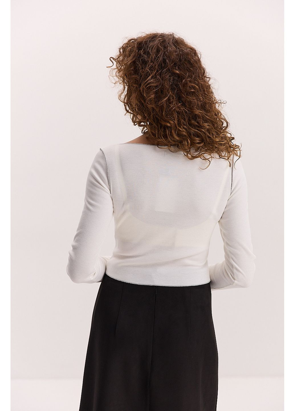 Кроп-топ с длинными рукавами молочный со швами наружу Arjen (353305955)