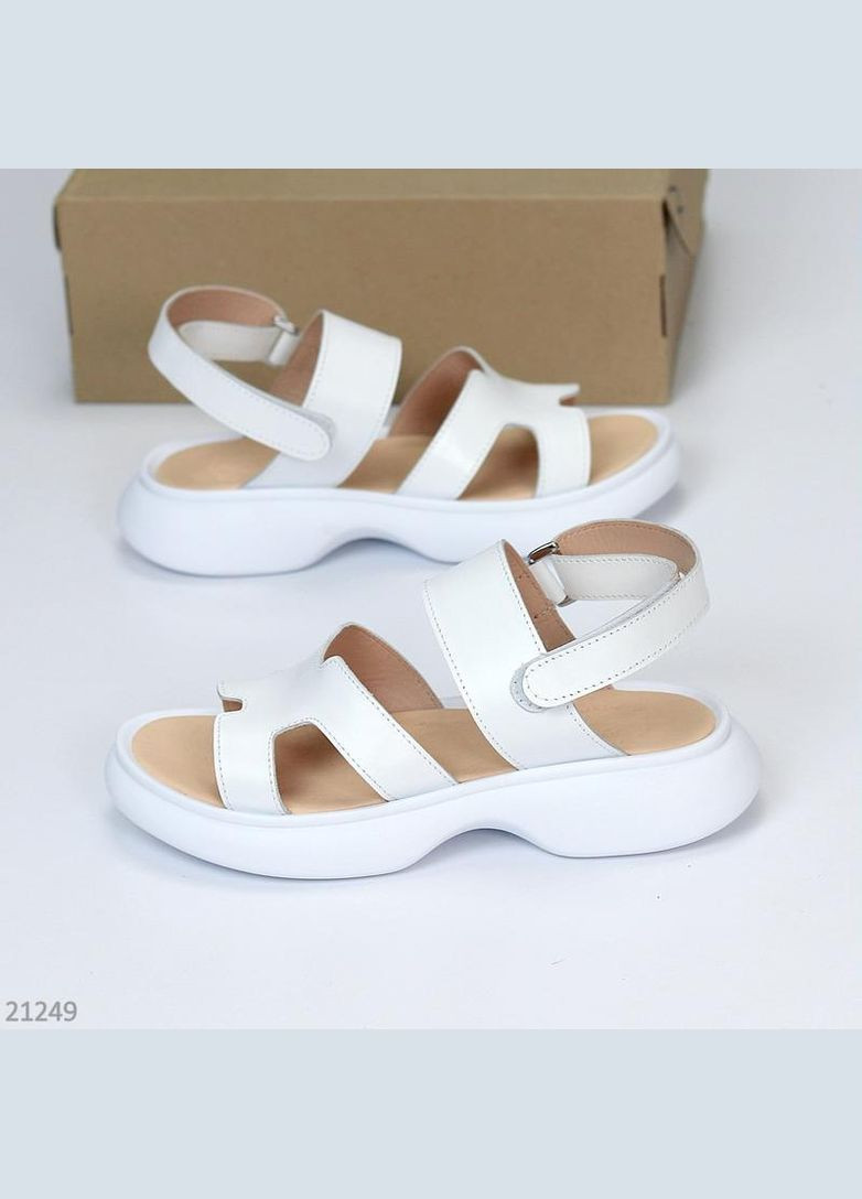 Белые белые кожаные женские босоножки AVE на липучке