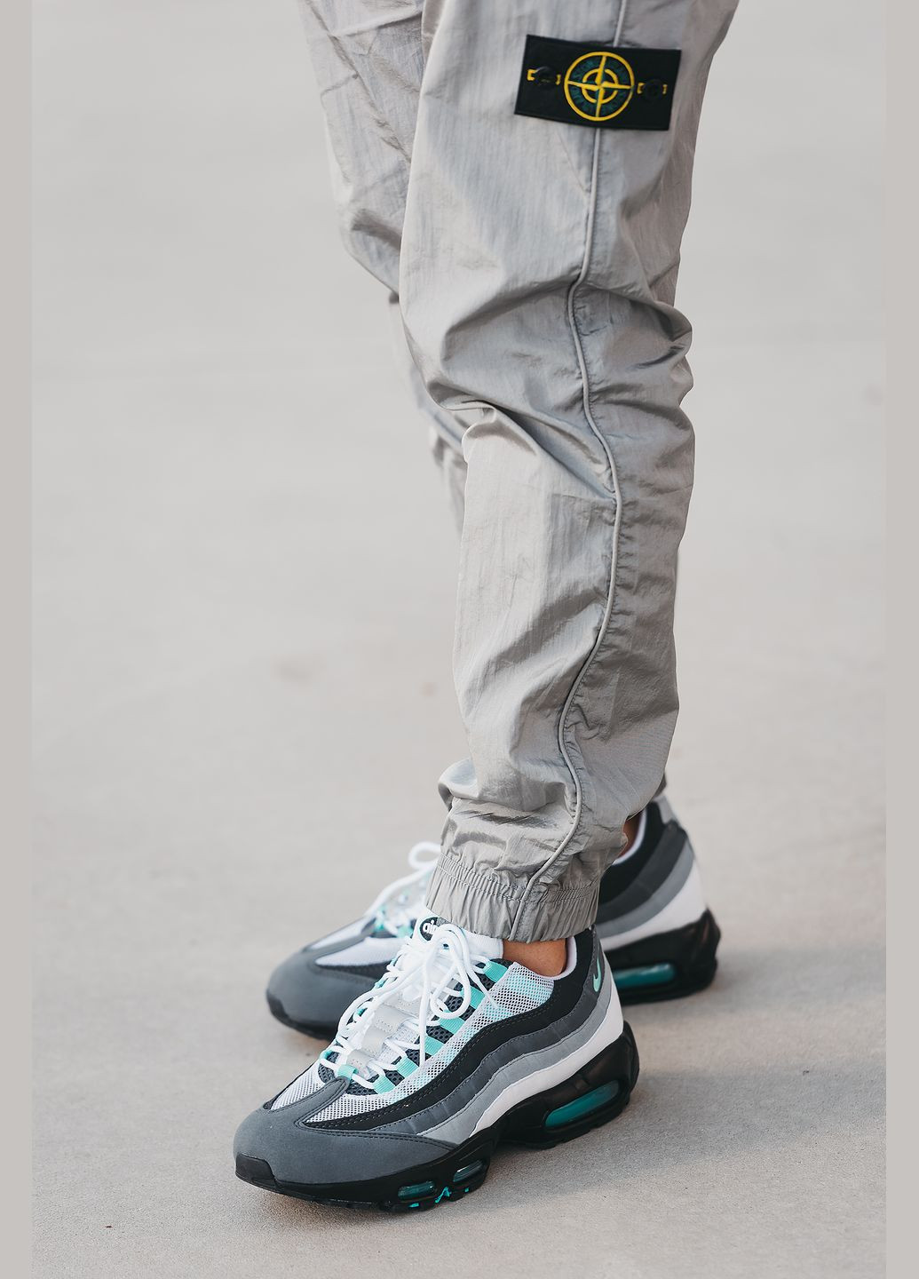 Сірі всесезон кросівки чоловічі nike air max 95 gray mint black | найк аір макс 95 сірі чорні No Brand