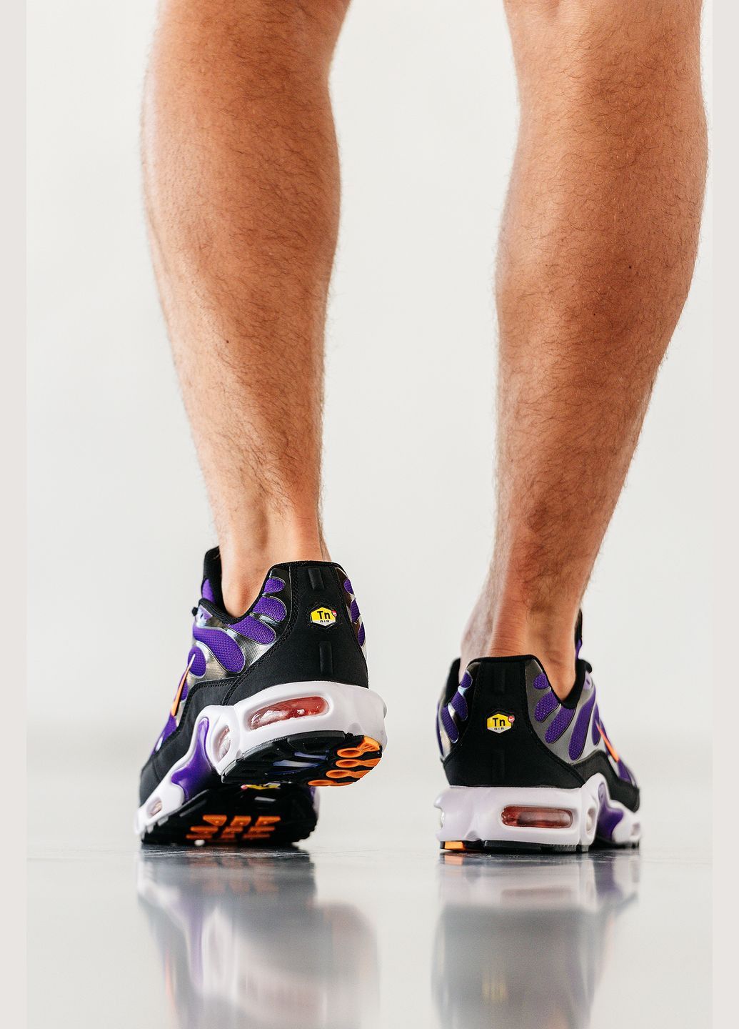Фиолетовые демисезонные кроссовки мужские и женские nike air max tn plus purple | найк аир макс тн плюс фиолетовые No Brand