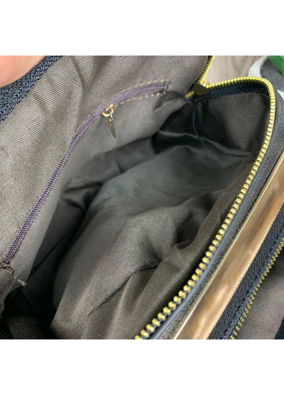 Жіноча сумка з вишивкою чорна з екошкіри квітковий принт ProDobro (363221610)