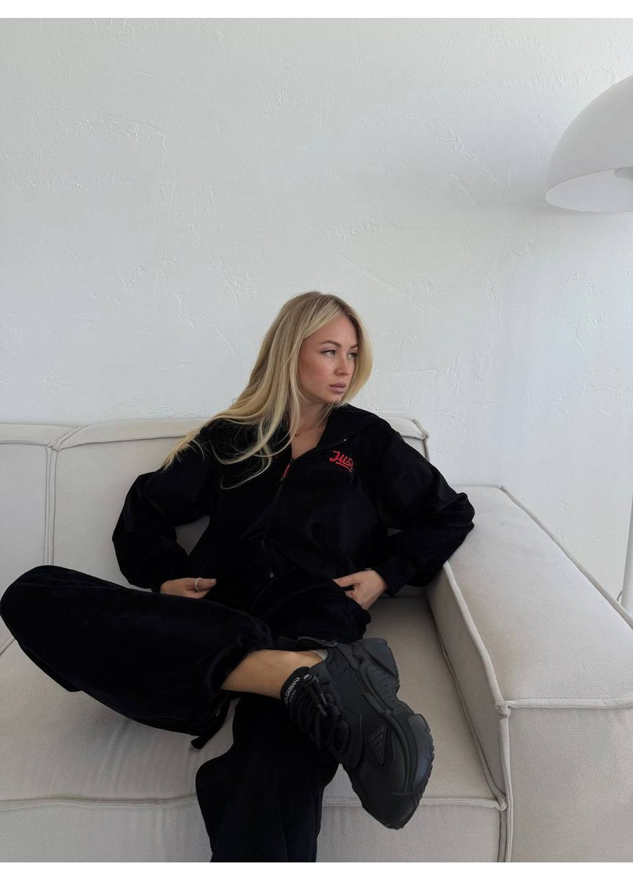 Велюровий костюм з вишивкою Україна (350669660)