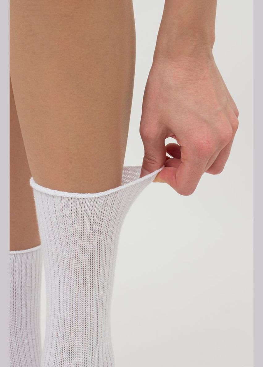 Білі шкарпетки жіночі Giulia однотонні (302820517)