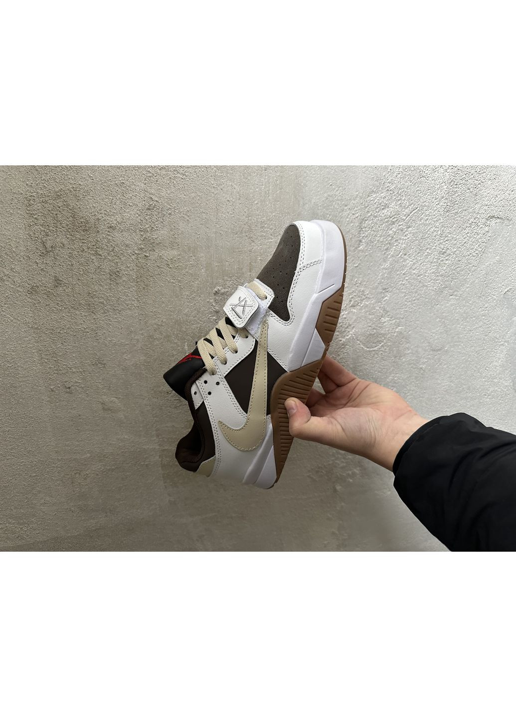 Комбіновані Осінні кросівки чоловічі nike travis scott x jordan cut the check reverse mocha найк тревіс скот No Brand