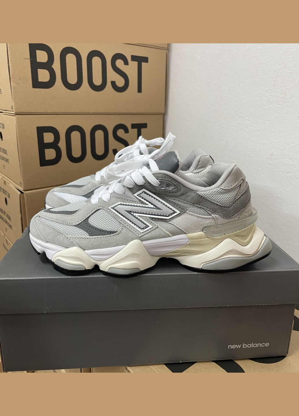 Серые всесезонные кроссовки 9060 grey No Brand