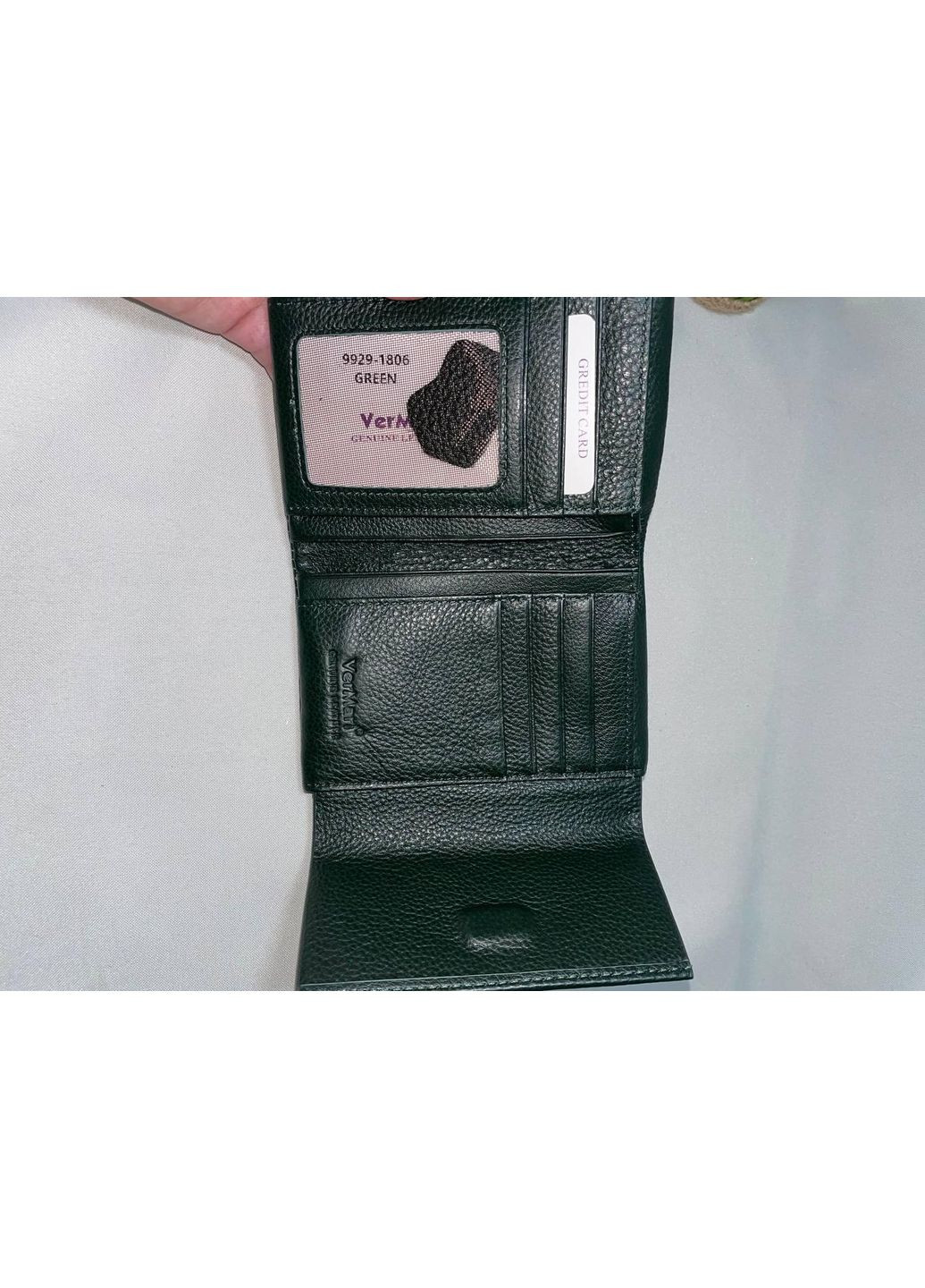 Женский кожаный маленький компактный кошелек магнитная застежка темно-зеленый Vermari (370381585)
