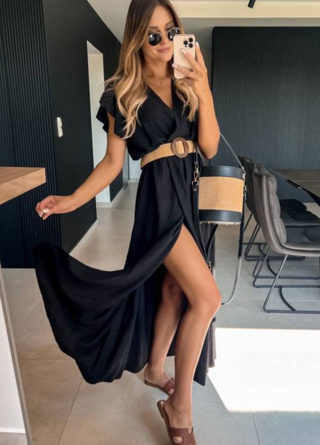 Чорна повсякденний максі-сукня з ефектом запаху-обманки а-силует Україна однотонна