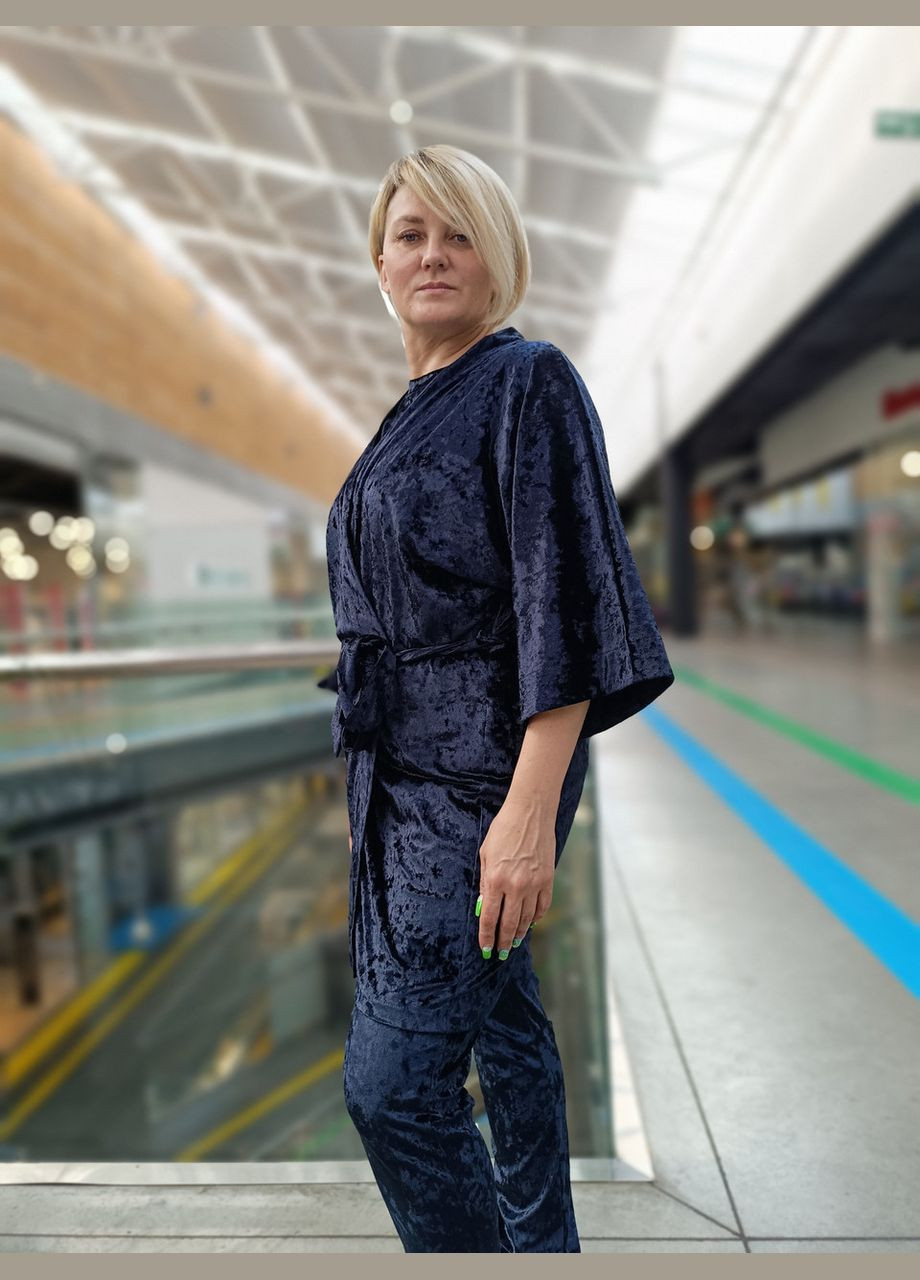 Фіолетова всесезон жіночий домашній велюровий комплект (халат + футболка + штани) 2 Льва