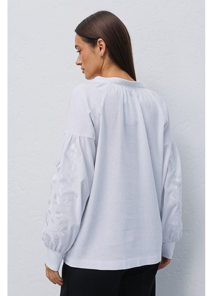 Белая рубашка вышиванка женская лен вискоза длинный рукав цветы 44 белая Arjen