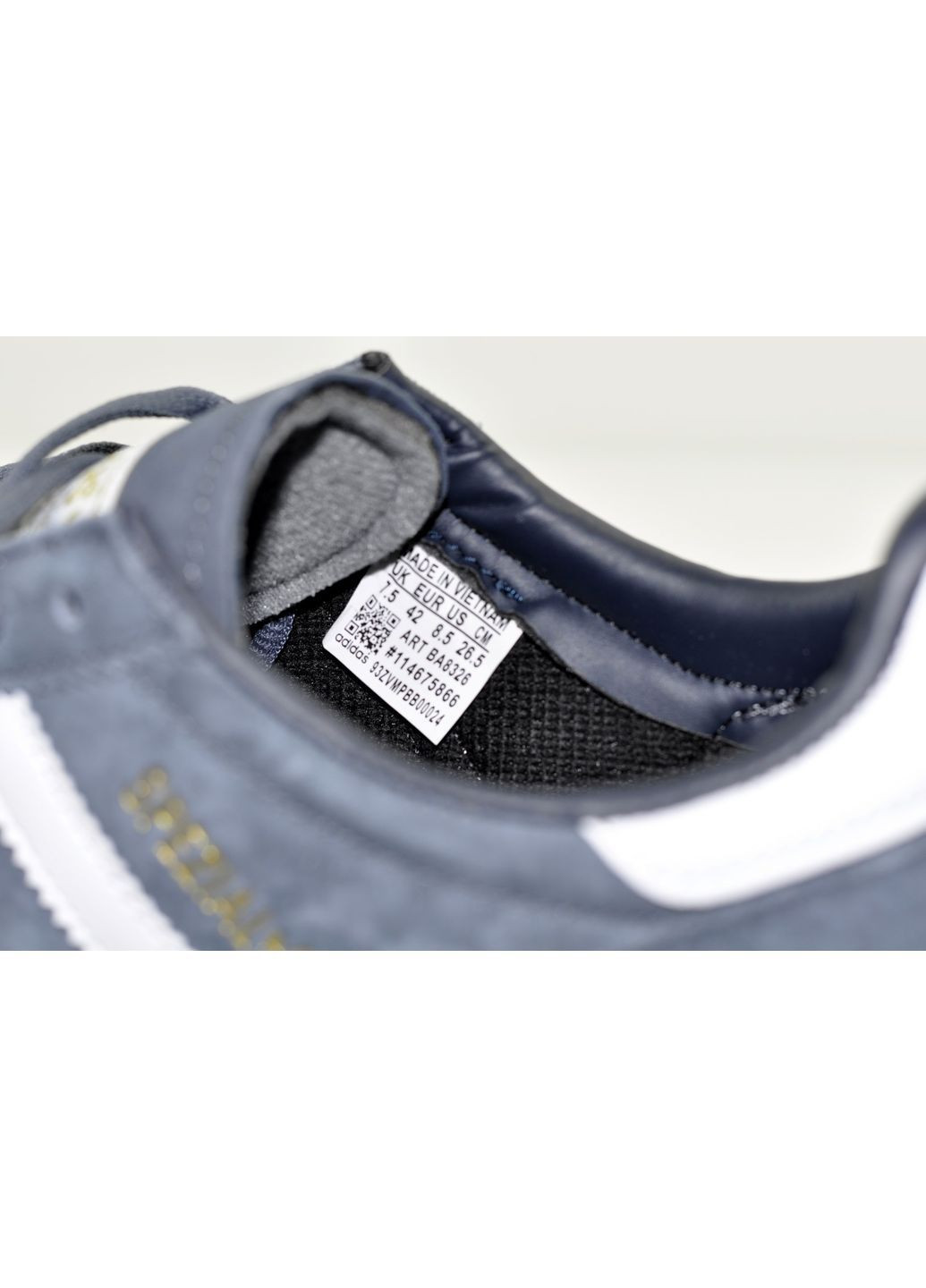 Серые демисезонные кроссовки мужские adidas spezial No Brand