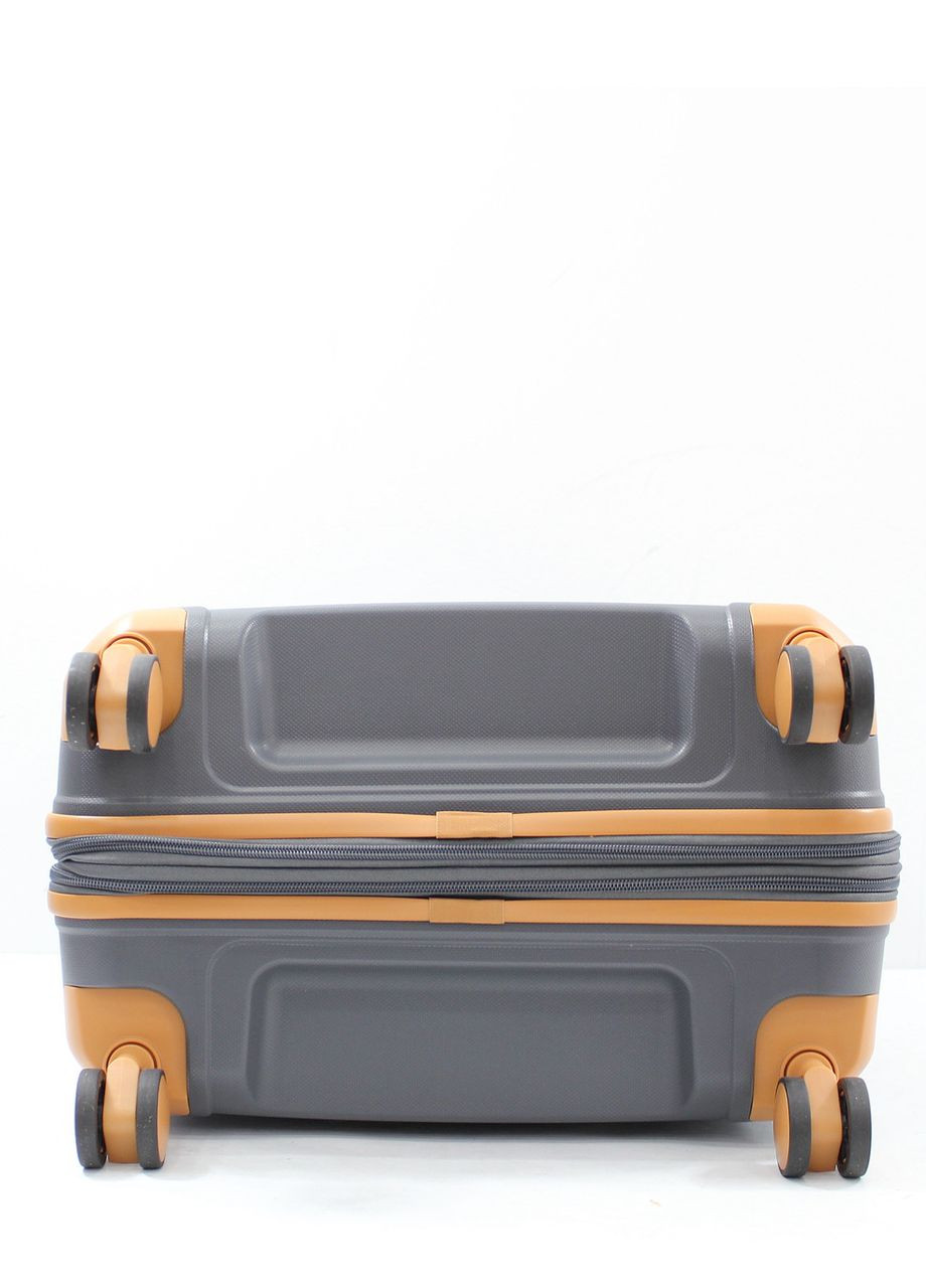 Валіза середня M поліпропілен сіра 67x45x26+5/82л/3.8кг/ 49403 Snowball (324801989)