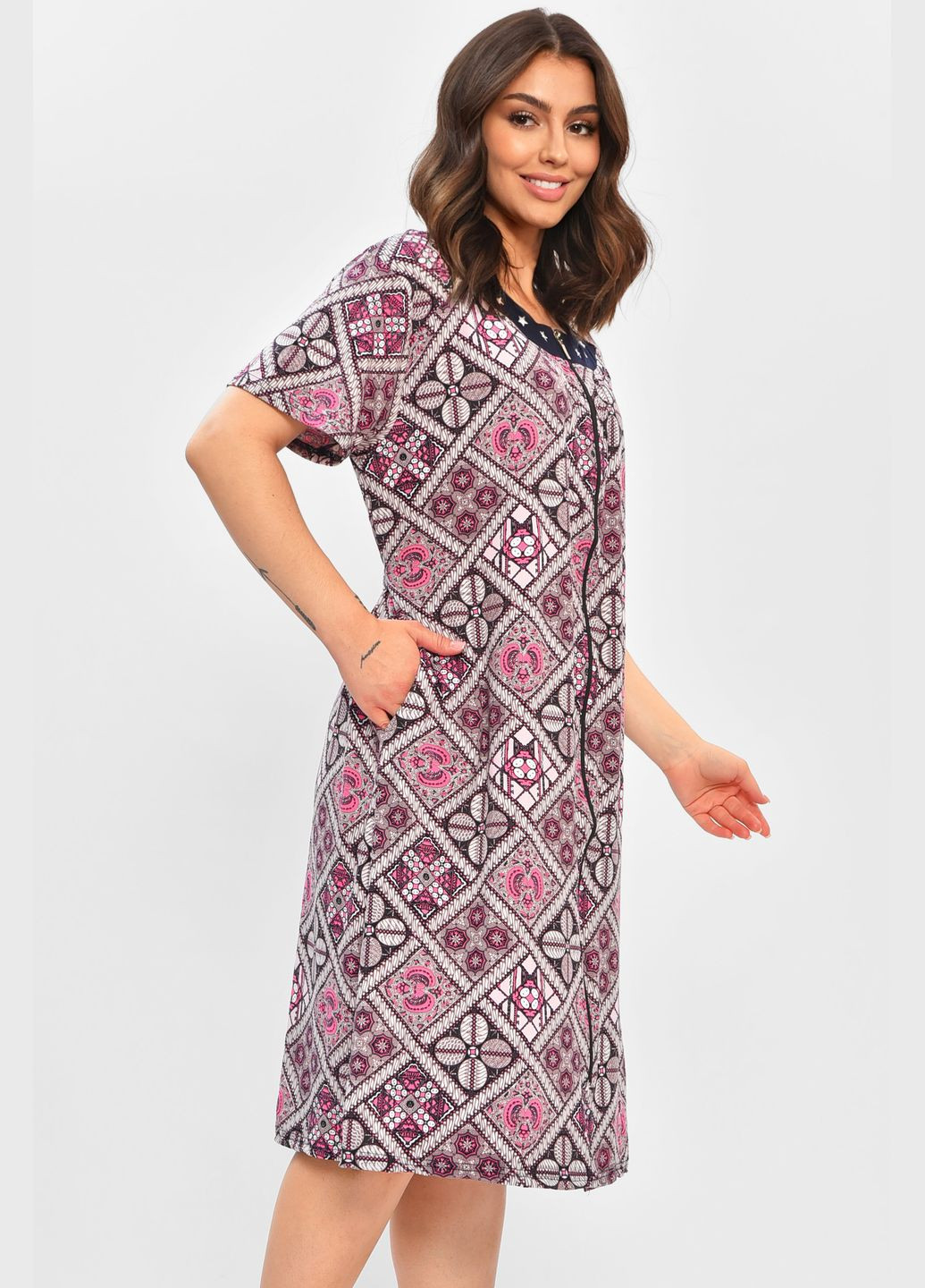 Халат жіночий батальний рожевого кольору з принтом Let's Shop (346390987)