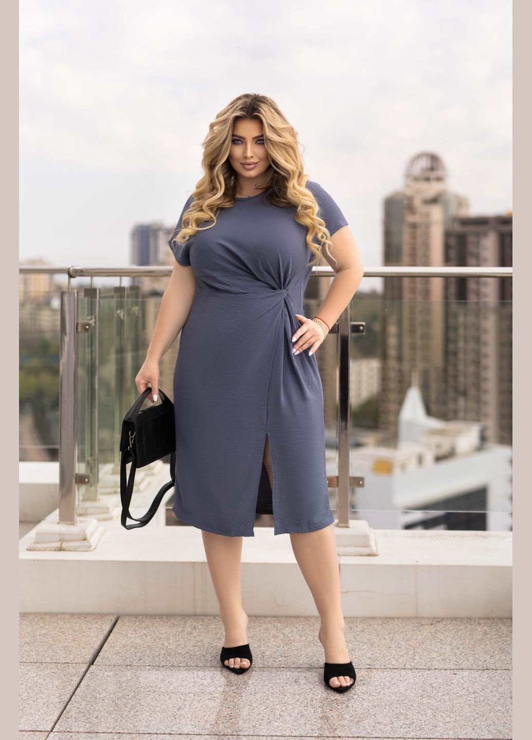 Графитовое кэжуал платье миди с разрезом на ноге Fashion Girl