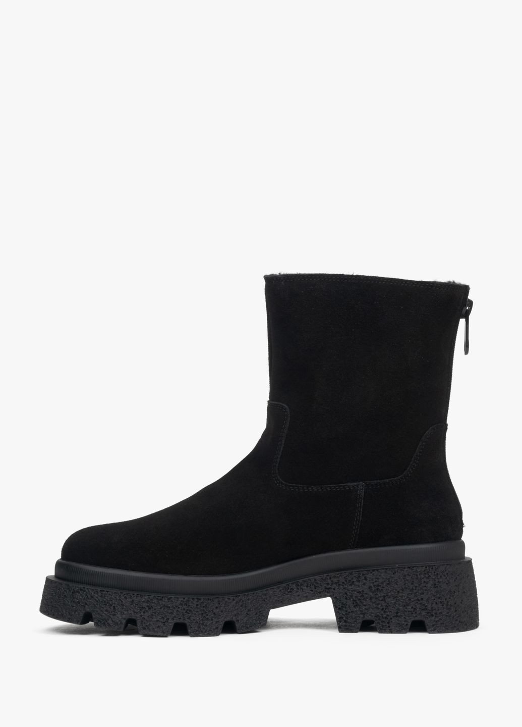 Зимние ботинки, цвет черный Estro