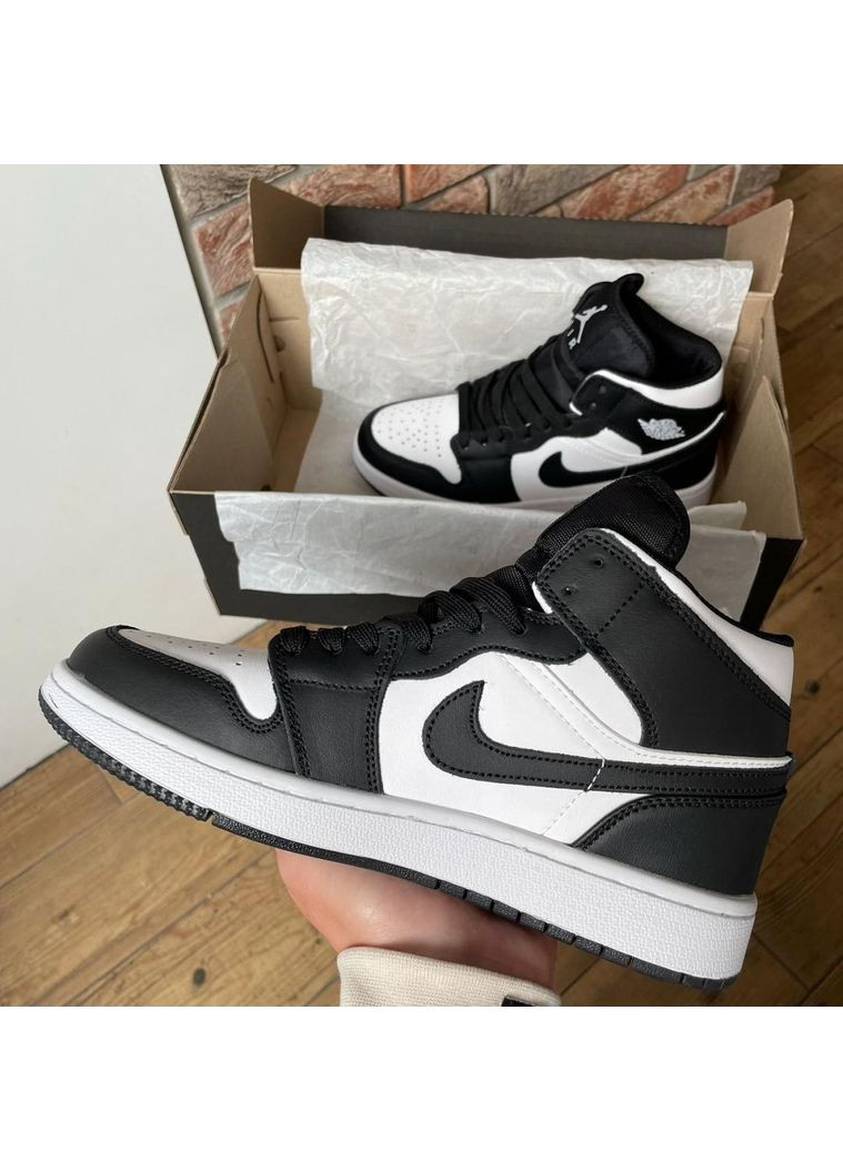 Черные демисезонные кроссовки мужские nike air jordan 1 retro high white black logo найк аир джордан No Brand