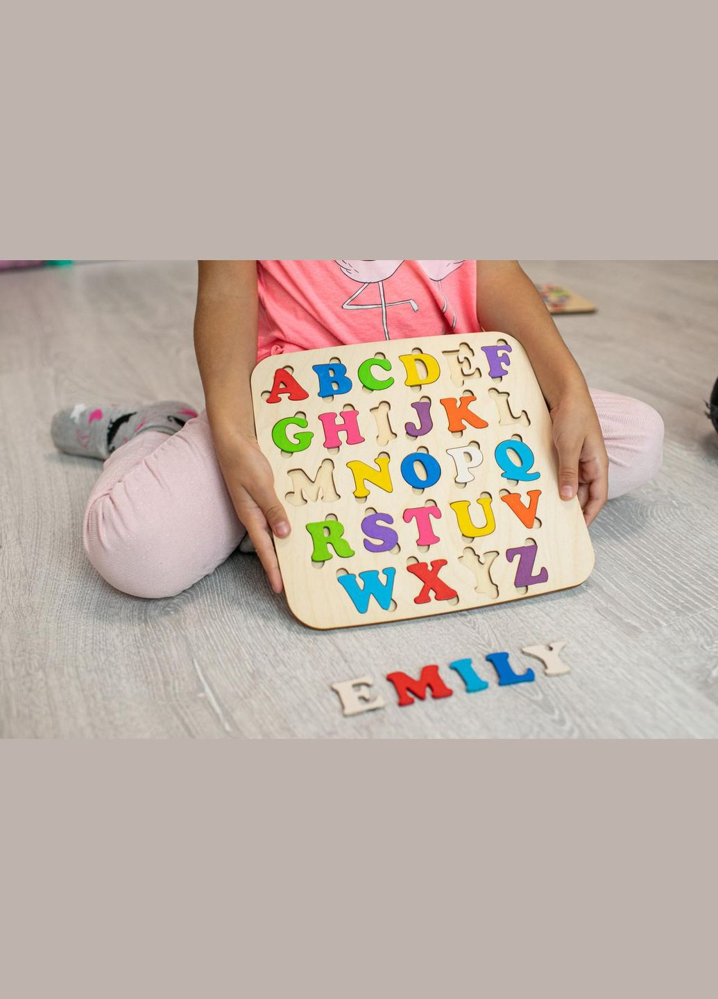Алфавіт англійський пазл дерев'яний кольоровий абетка з дерева 25х25 см HM furnitura (330604218)
