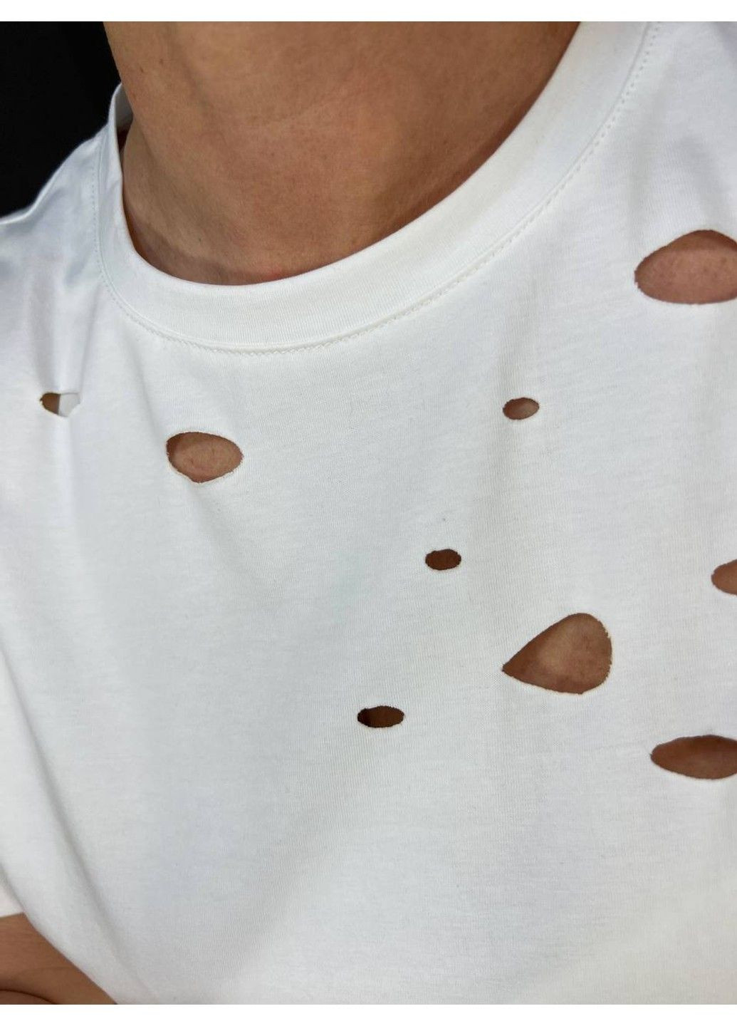 Футболка женская A-N 2528 с порезами one size No Brand - (329951275)