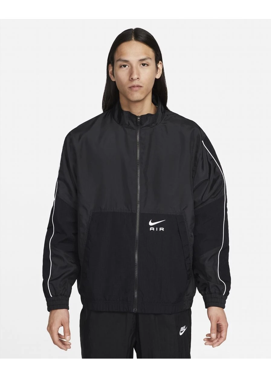 Чорна демісезонна куртка air black fn7687-010 Nike