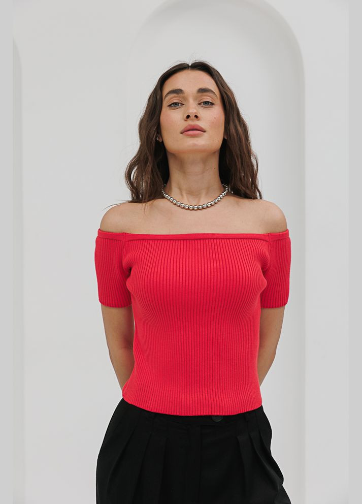 Женская вязаная футболка с открытыми плечами светло-персиковая Arjen - (294907365)