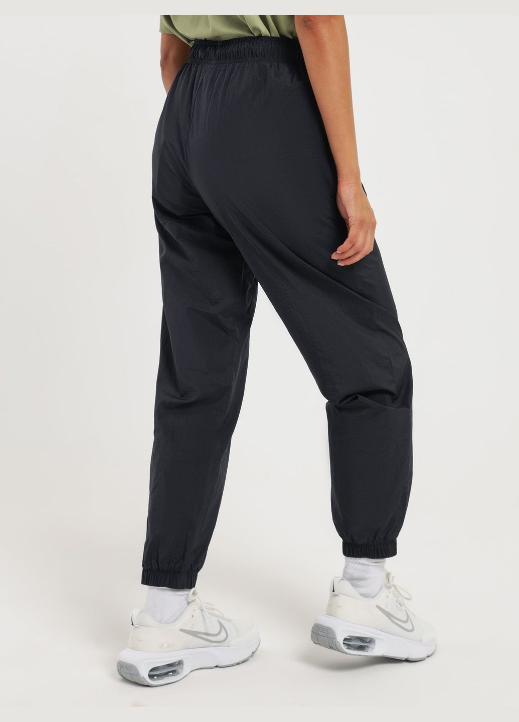 Спортивные штаны Nike Sportswear Essentials Mid-Rise DM6183-010 (317843050)